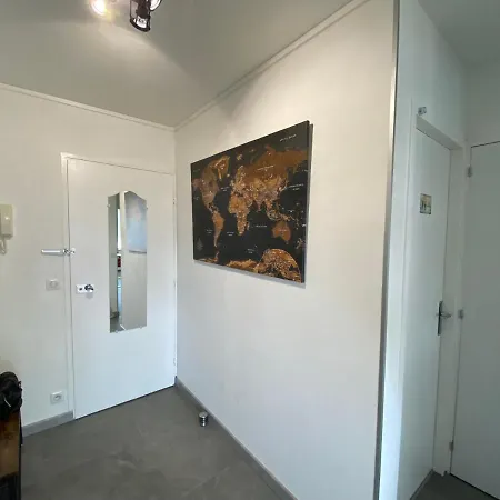 Apartament Le Mun,3 Etoiles-T2-60M2-Balcon-Parking-Wifi-Linge-Produits-Face A La Gerdarmerie-Vue Cathedrale