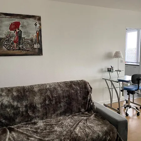 Le Mun-t2, 60m2, Balcons, Parking, Wifi, Linge, Produits, Face A La Gerdarmerie, Vue Cathedrale