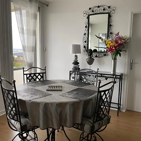 Apartment Le Mun-t2, 60m2, Balcons, Parking, Wifi, Linge, Produits, Face A La Gerdarmerie, Vue Cathedrale