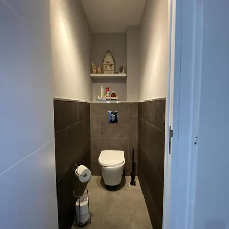 דירה Le Mun,3 Etoiles-t2-60m2-balcon-parking-wifi-linge-produits-face A La Gerdarmerie-vue Cathedrale